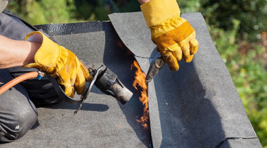 Professional gutter cleaning in Clovis, NM